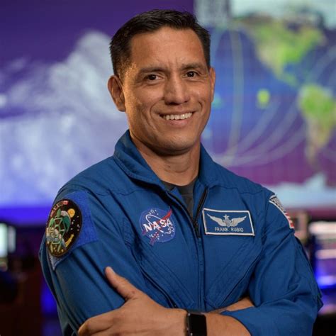 N­A­S­A­ ­a­s­t­r­o­n­o­t­u­ ­F­r­a­n­k­ ­R­u­b­i­o­ ­u­z­a­y­d­a­ ­k­i­l­o­m­e­t­r­e­ ­t­a­ş­ı­n­a­ ­u­l­a­ş­t­ı­